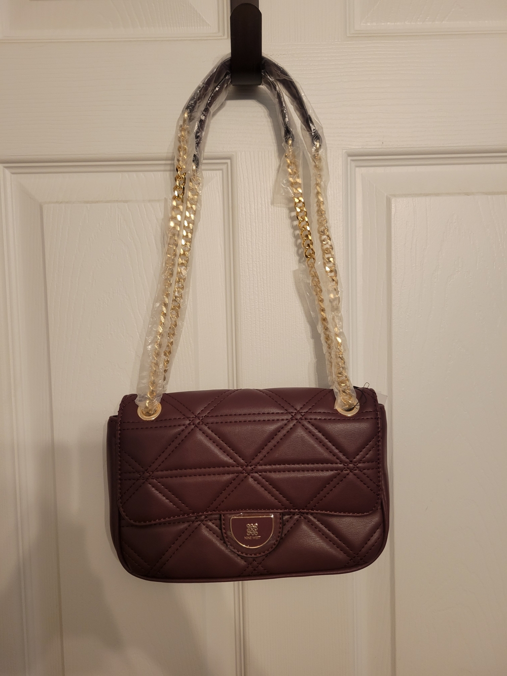 NWT Nine West Quilted Plum/Burgundy Shoulder Bag with Gold Chain